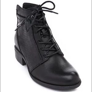 Kim Rogers Poette Boots - Brand New with Tags